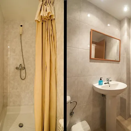 Apartman Hola! - By The