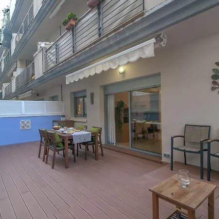 Hola! - By The Apartament Sitges